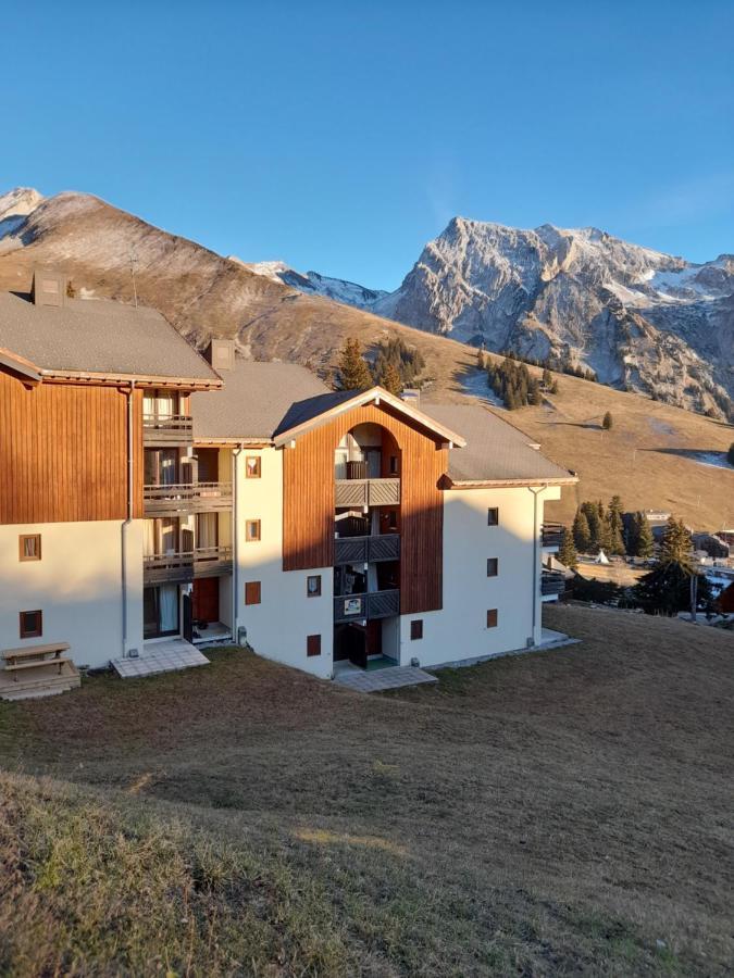 Appartement Au Coeur Des Aravis Manigod Exterior photo